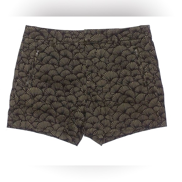 Level 99 Women’s Olive/Black Printed Shorts Waist 30 - Picture 1 of 3